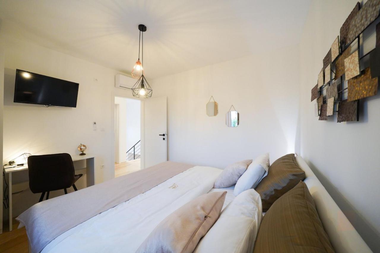 Villa Suncica Zadarvillas Sukošan Exteriör bild